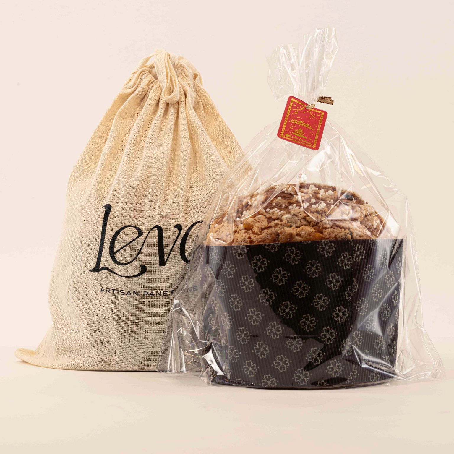 Levo artisan panettone in branded cloth bag and festive wrap